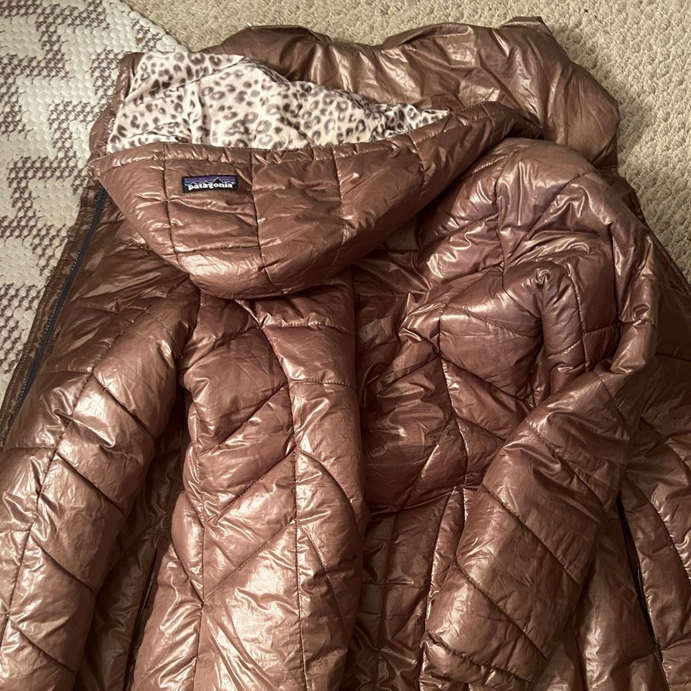 Patagonia animal print puffer jacket. Brand new. Limited edition.